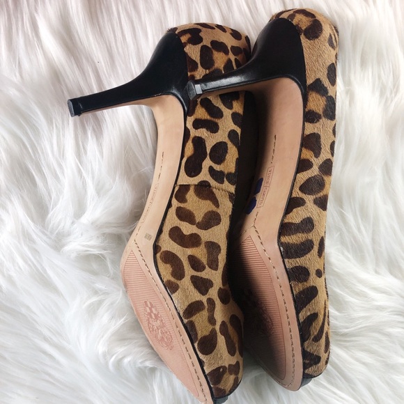 Vince Camuto Leopard Print. Size 9.5 - Picture 4 of 8